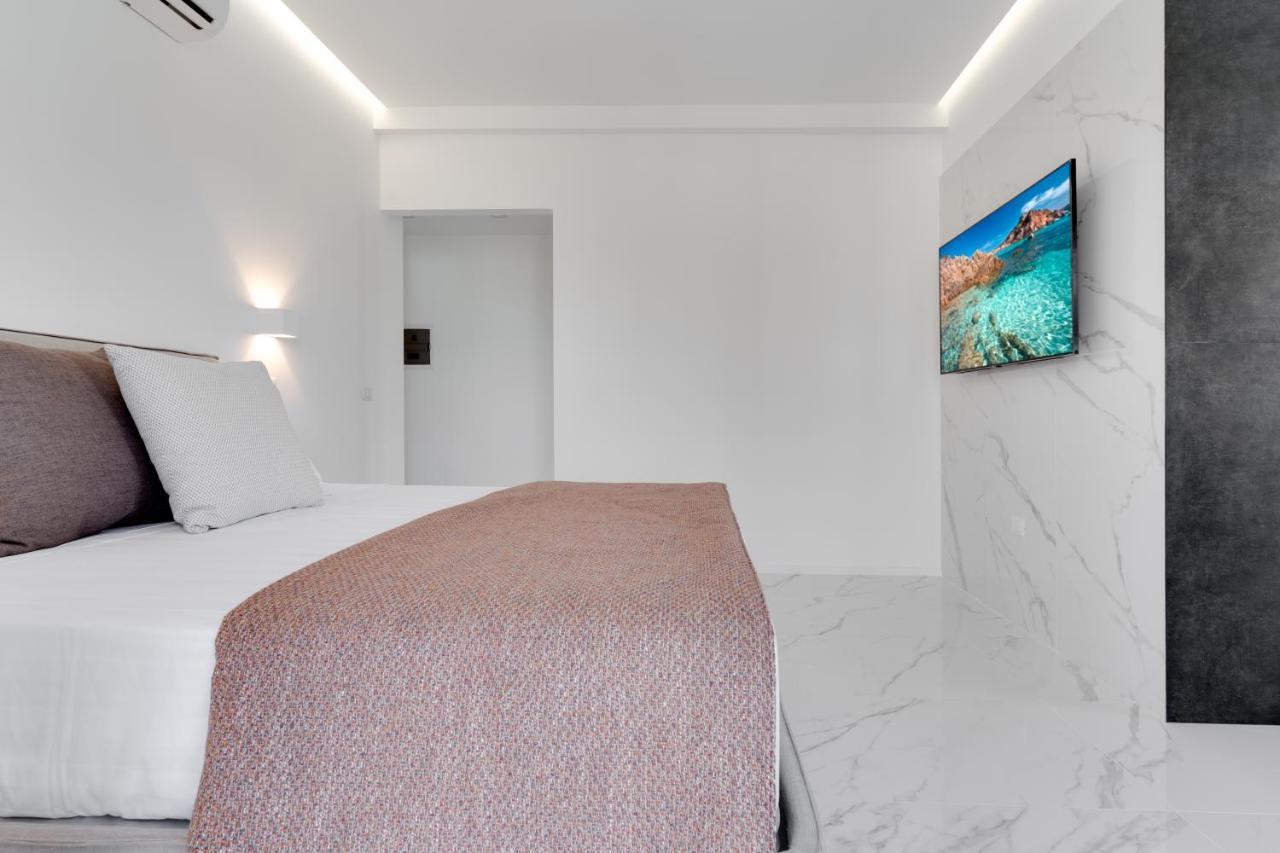 Caralis Suites Rooms Каляри Екстериор снимка